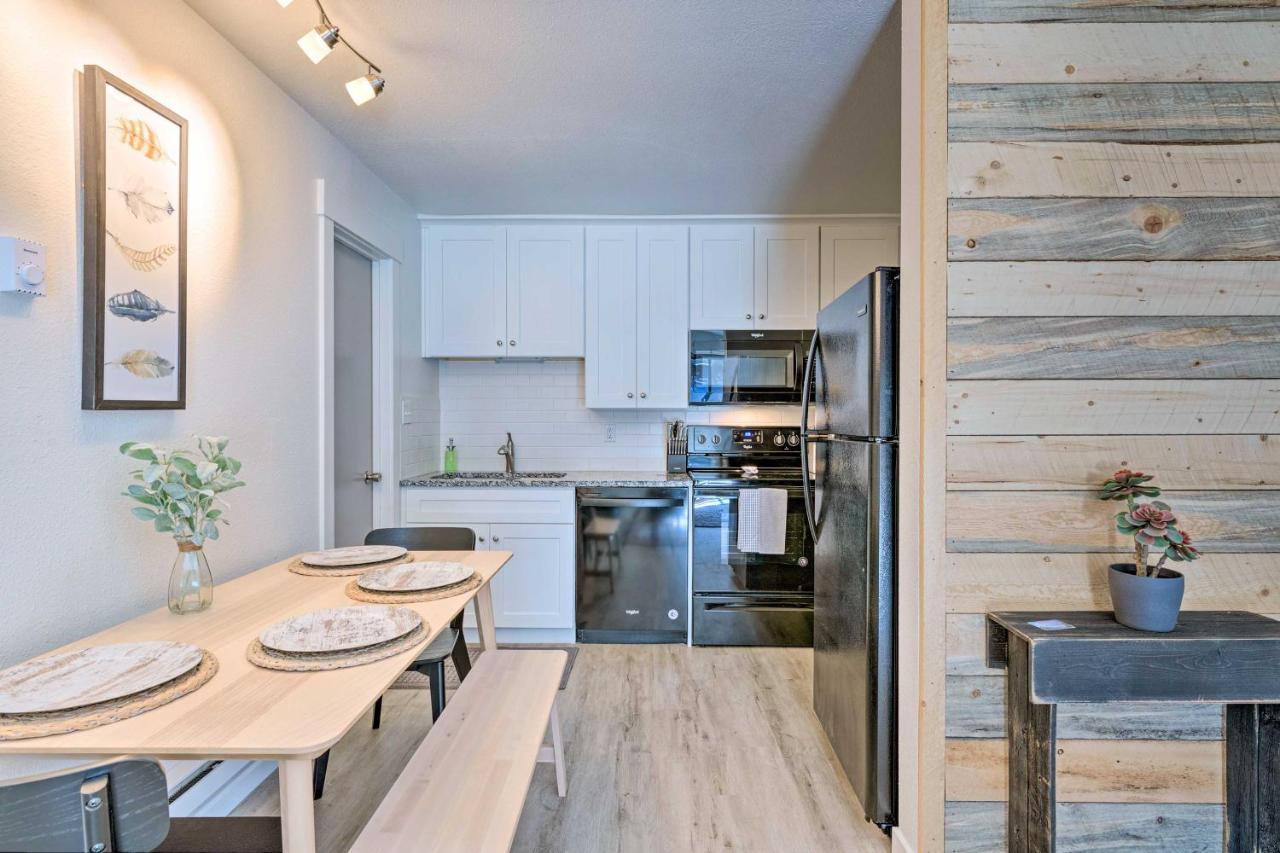 Renovated Park Hike, Bike And Ski! Apartment *