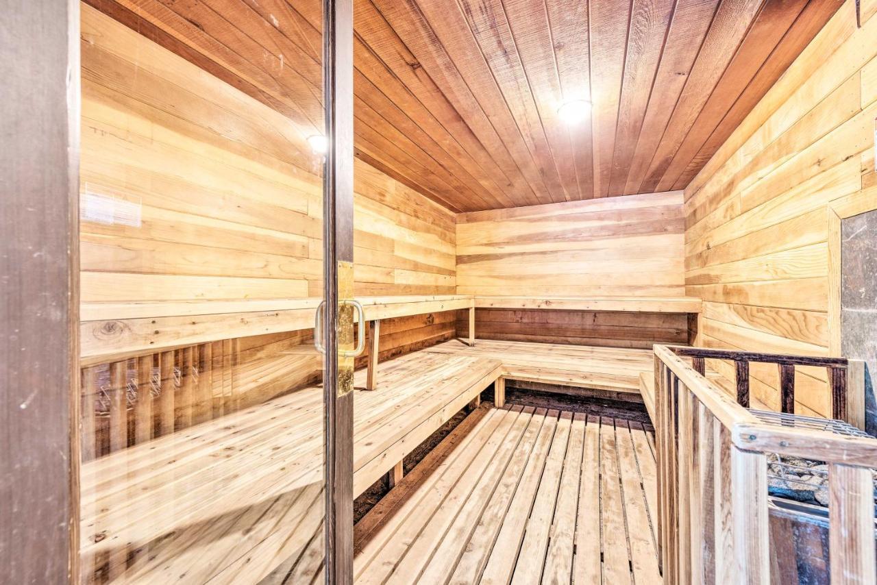 Renovated Park Hike, Bike And Ski! Apartment *
